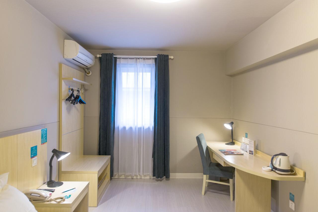 Jinjiang Inn Select Wuwei Railway Station Екстер'єр фото