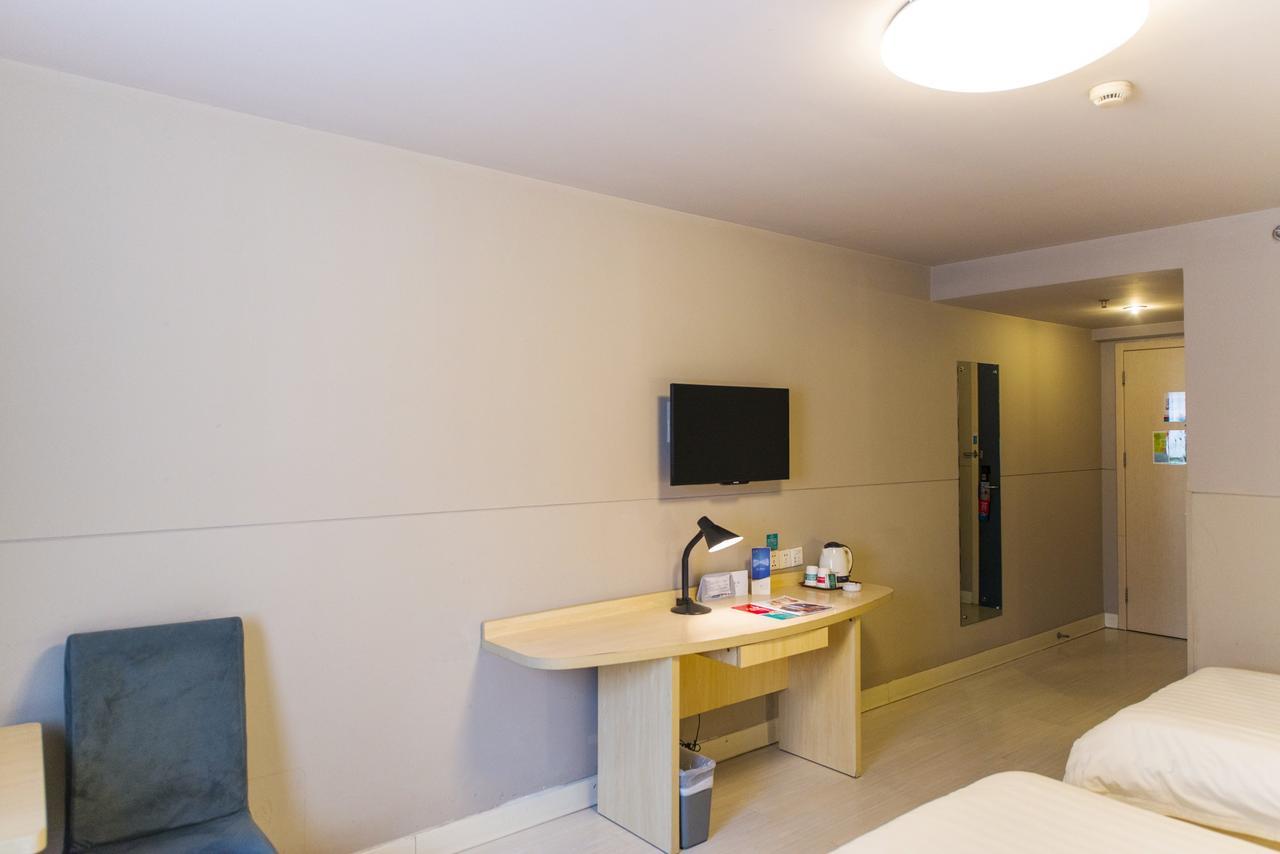 Jinjiang Inn Select Wuwei Railway Station Екстер'єр фото