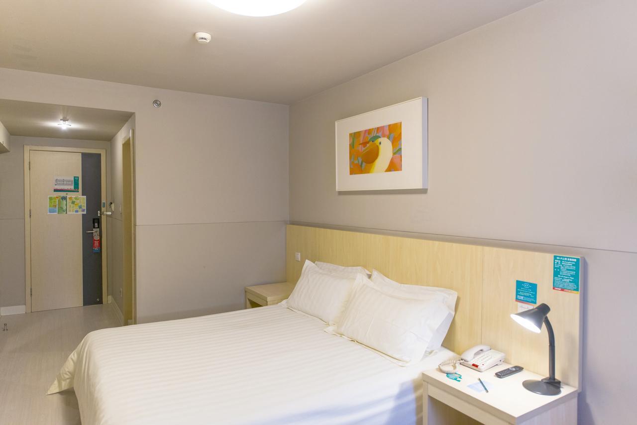 Jinjiang Inn Select Wuwei Railway Station Екстер'єр фото