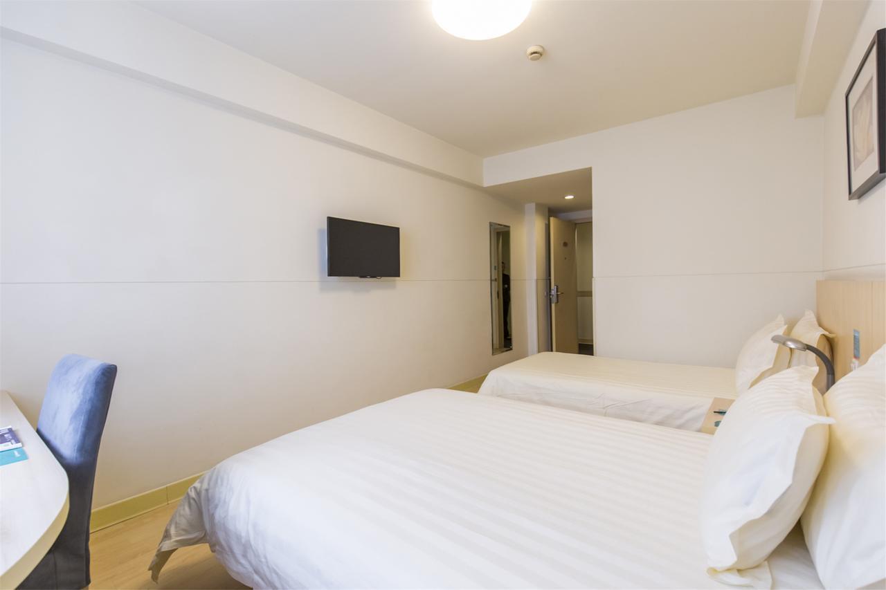 Jinjiang Inn Select Wuwei Railway Station Екстер'єр фото